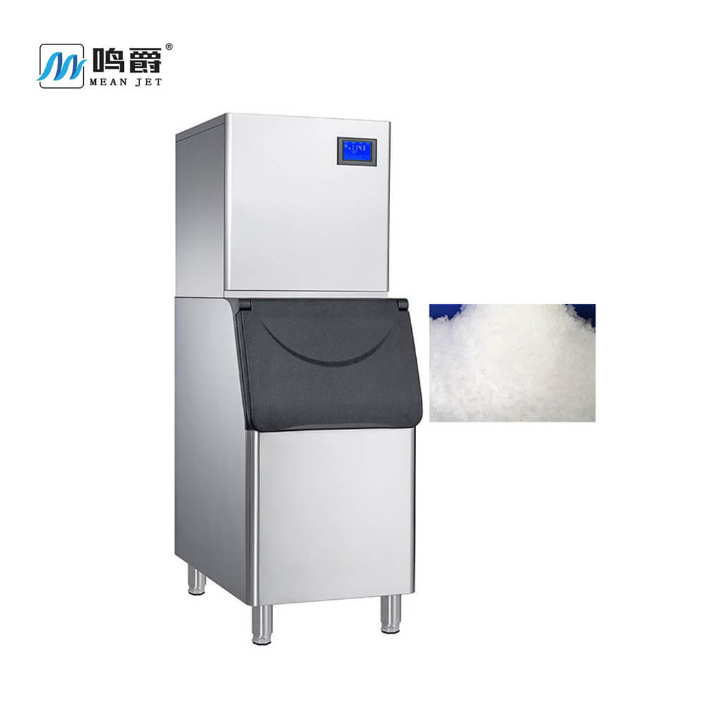 Split-type pellet snow ice maker